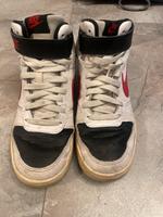 Nike schuhe Weiß Rot Schwarz Obervieland - Kattenesch Vorschau