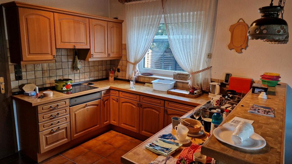 Einbauküche mot Geräten zu verschenken in Seeheim-Jugenheim