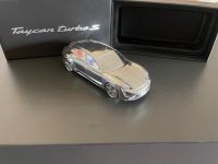 Porsche Taycan Turbo S | Modell | Briefbeschwerer Niedersachsen - Osnabrück Vorschau