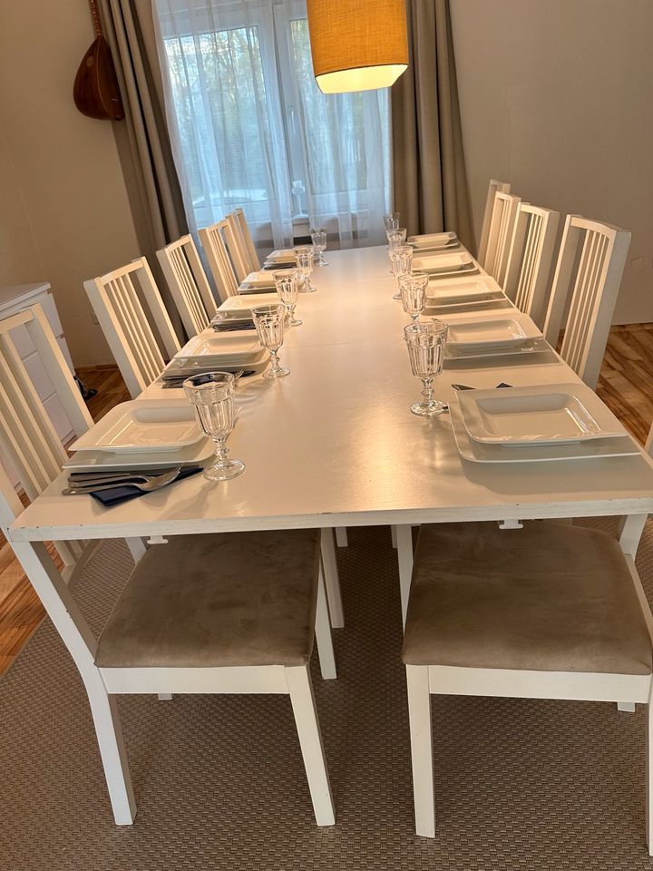 Esstisch mit 10 stühle in Troisdorf