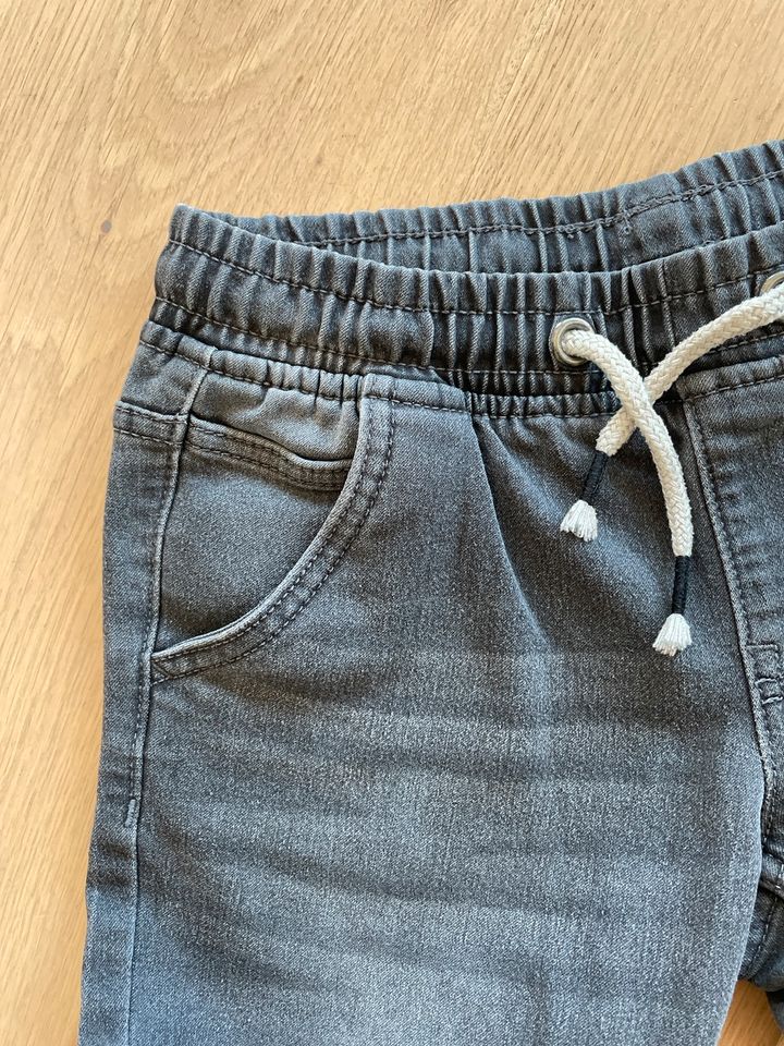 Jeans Jog Denim Gr. 146 Kinder Hose TOP  wie neu in Bonn