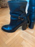 Stiefelette Esprit, schwarz, Leder, 40, Absatz 8cm München - Altstadt-Lehel Vorschau