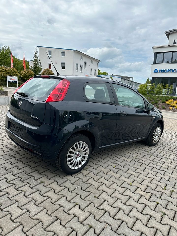 Fiat punto 1.2 tüv 05/25 in Wetzlar
