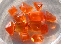 Edelsteine – 12 mini FEUEROPALE getrommelt rot / orange 8,50ct Sachsen - Rochlitz Vorschau