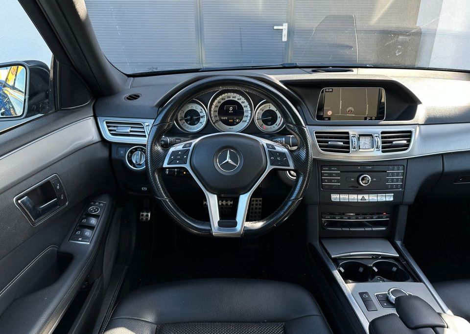 Mercedes-Benz E 250 BlueTec 4Matic*AMG*COMAND*PANO*AHK*360° in Griesheim