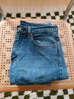 Levi's Jeans 502 W31 L30 in sehr gutem Zustand Berlin - Schöneberg Vorschau