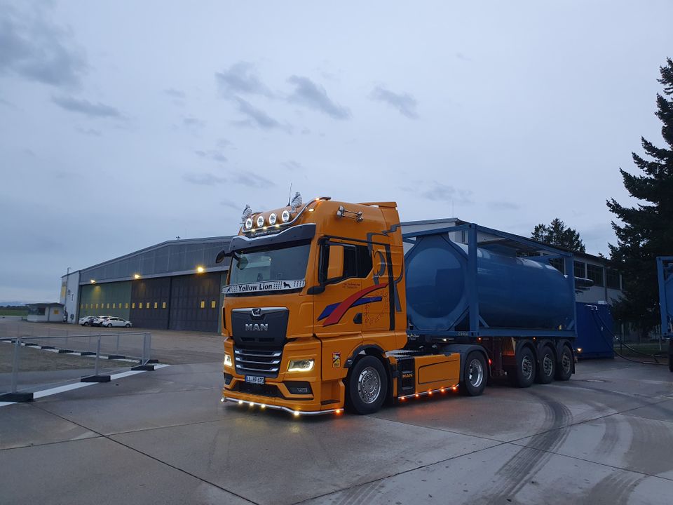 LKW Fahrer , Berufskraftfahrer , Kraftfahrer , Augsburg in Augsburg