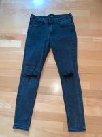 Lee Jeans schwarz mit Löchern Größe W30/L31 Saarland - Wadgassen Vorschau