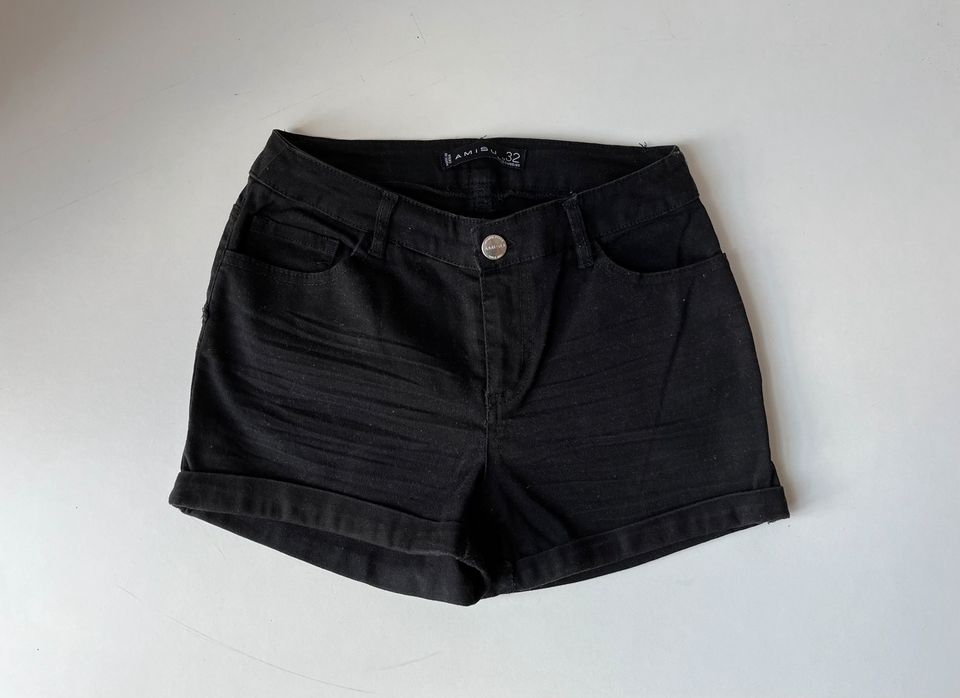 Jeans Shorts Schwarz Damen 32 Amisu in Freiberg am Neckar