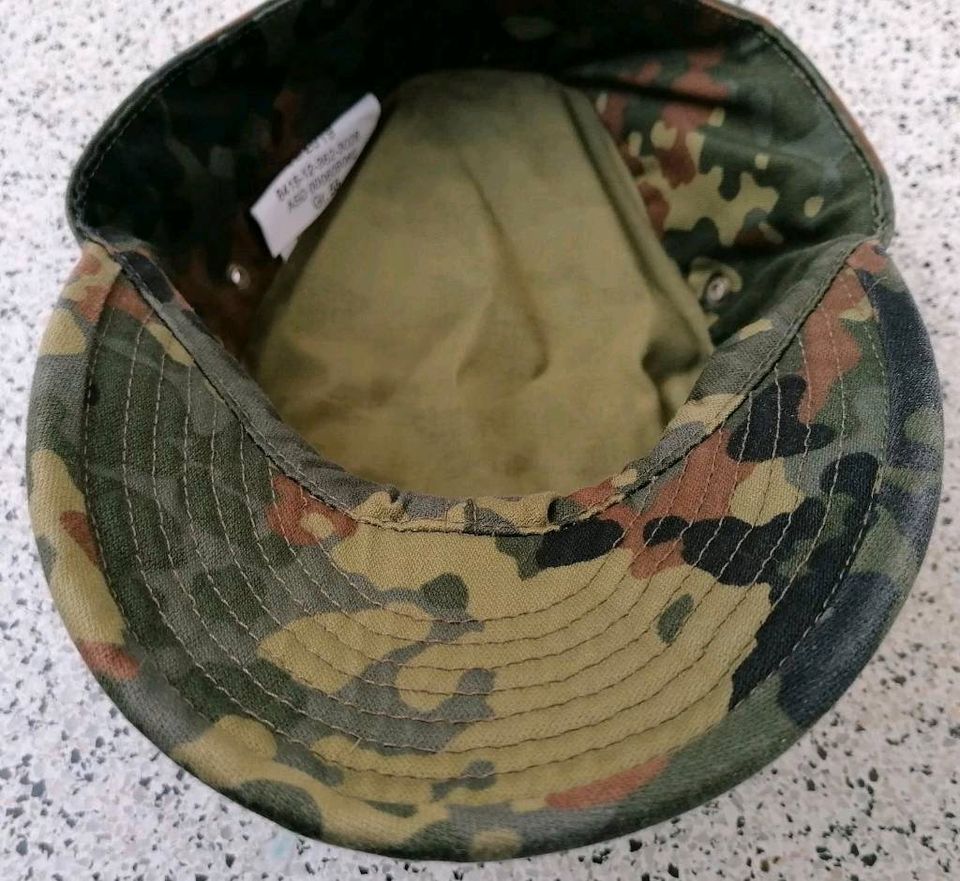 Original Bundeswehr Bw Feldmütze Flecktarn Schirmmütze Cap Gr. 55 in Wiesbaden