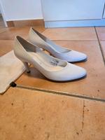 Hochzeits-Brautschuhe NEU Gebor Schuhe/ Softcalf / weiß+Absatz Nordrhein-Westfalen - Erkrath Vorschau