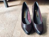 Tamaris Pumps High Heels Größe 37 braun Bayern - Maitenbeth Vorschau