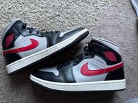 Nike Air Jordan 1  Größe 40,5 Schwarz Rot Grau Niedersachsen - Osnabrück Vorschau