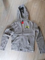 ☺️ NIKE  Jungen Kapuzen Jacke ☺️ hellgrau ☺️ Größe M Baden-Württemberg - Fleischwangen Vorschau