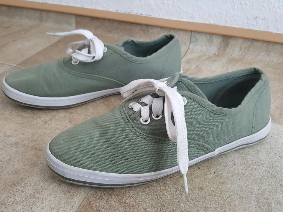 bpc Schuhe Gr. 38 Sneaker in Verden