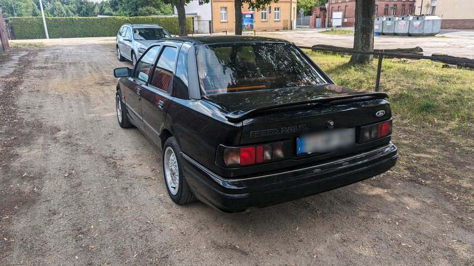 Ford Sierra mit RS-Bodykit in Finsterwalde