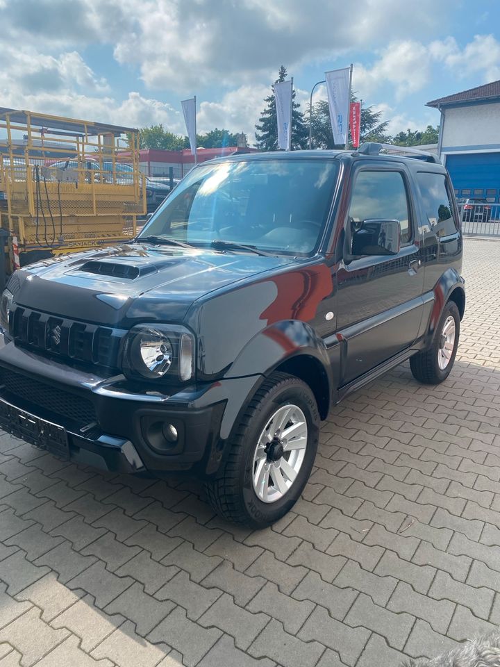 Suzuki Jimny Schwarz in Weiterstadt