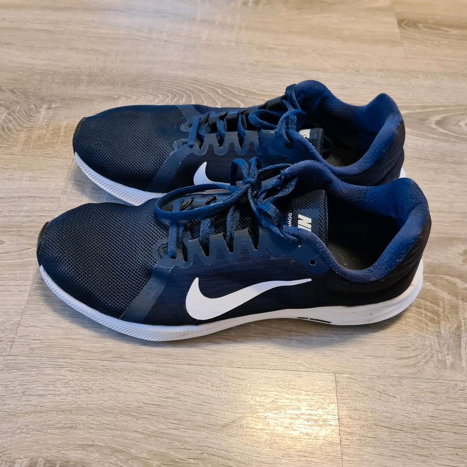 Nike Downshifter 8 Herren Laufschuhe Running Sneaker Gr:42.5 in  Nordrhein-Westfalen - Voerde (Niederrhein) | eBay Kleinanzeigen ist jetzt  Kleinanzeigen