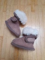 Ungetragen, warme weiche Winter Krabbelschuhe Lammfell Babyschuhe Münster (Westfalen) - Centrum Vorschau