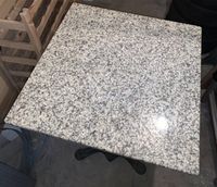 Neuwertiger Granit-Stehtisch Hessen - Baunatal Vorschau