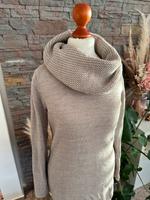 Stiefelkleid Strickkleid Kleid S/36 großer Kragen Pullover Pulli Hessen - Eschborn Vorschau