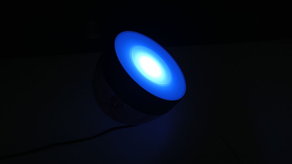 Philips Hue White & Color Ambiance Iris Special Edition (Kupfer) in Bergen