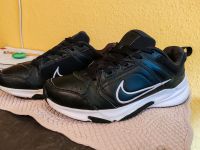 Nike Schuhe - Trainingsschuhe DEFY Hessen - Darmstadt Vorschau