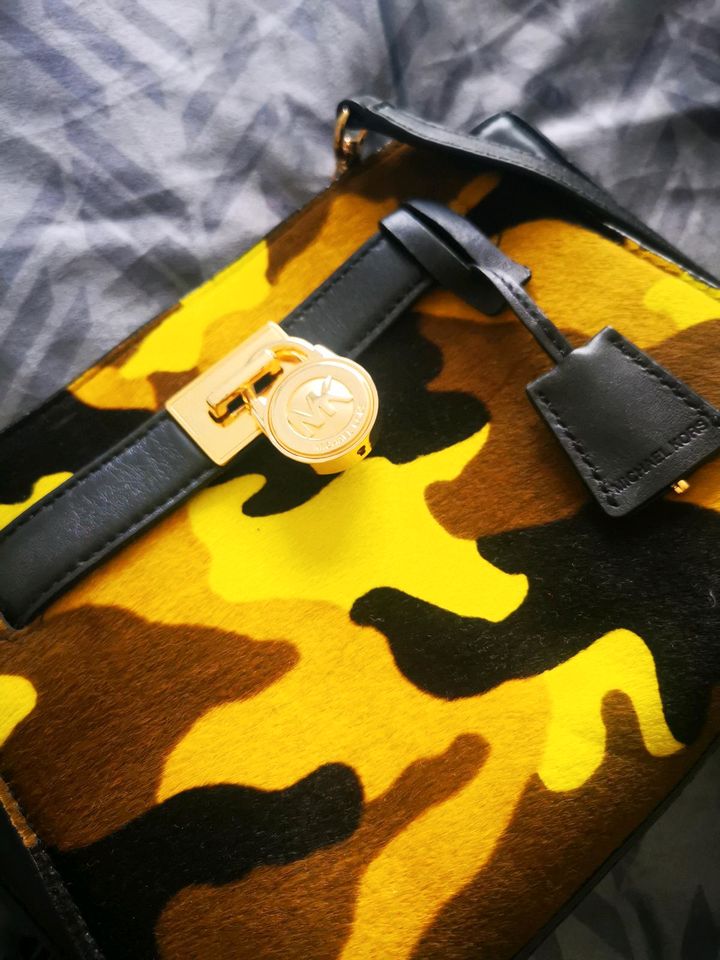 Michael kors Handtasche camouflage trend in Bornhöved