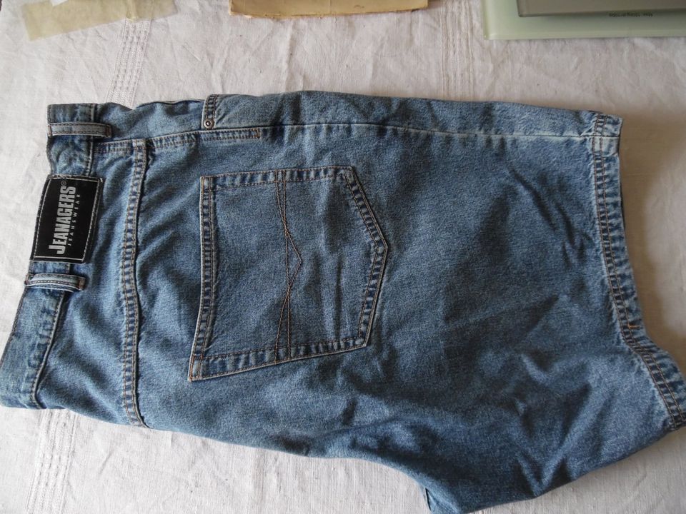 Jeanagers Jeans Herren Shorts  Grösse 40, 100 % Baumwolle in Niedermohr