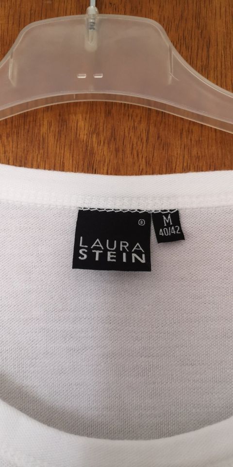 Biete ein T-Shirt von Laura Stein in Größe 40 an in Leverkusen