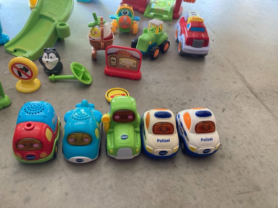 Vtech Tut Tut Babyflitzer Polizeirevier und Feuerwehrhaus in Harsdorf