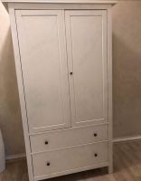 Ikea Hemnes Kleiderschrank weiß glänzend Lieferung Aufbau Berlin - Neukölln Vorschau