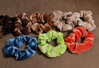 Haargummi im Set oder einzeln Scrunchie in Samt Optik Bayern - Münchsmünster Vorschau