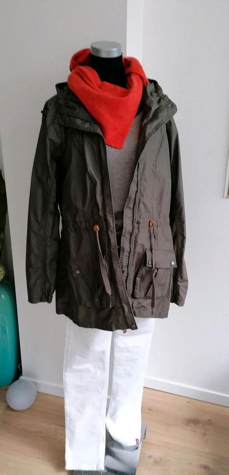 Parka von Bench in Düsseldorf