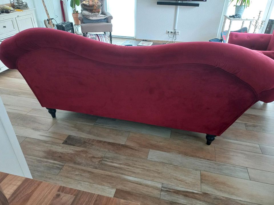 Rotes Sofa  !! in Nortorf