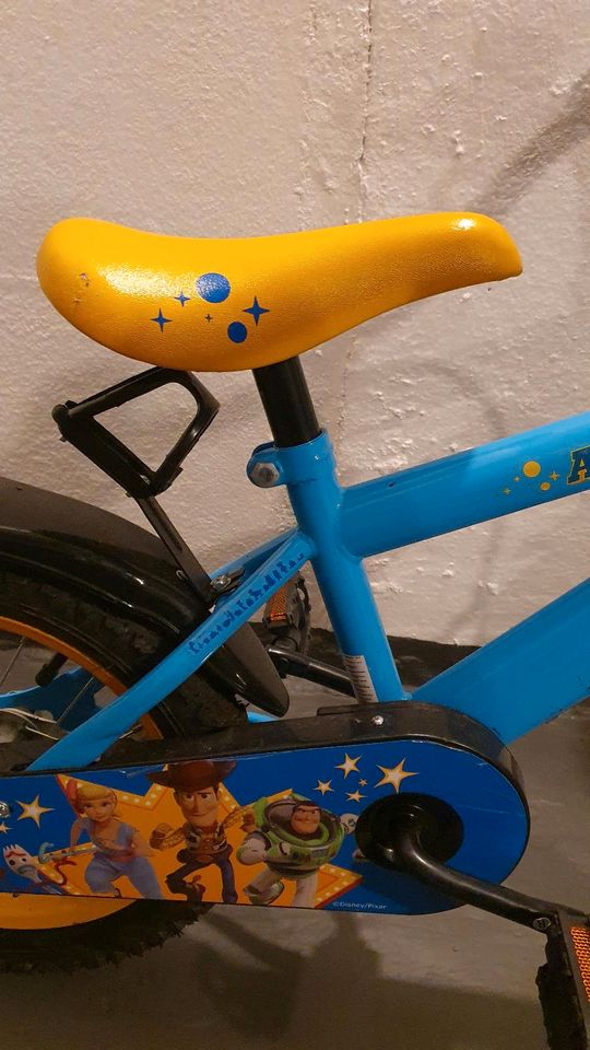 Fahrrad 14 Zoll mit Stützräder Toy Story in Berlin