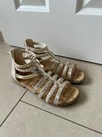 Lässige Sommer Römersandalen Größe 35/36 Hamburg-Nord - Hamburg Langenhorn Vorschau