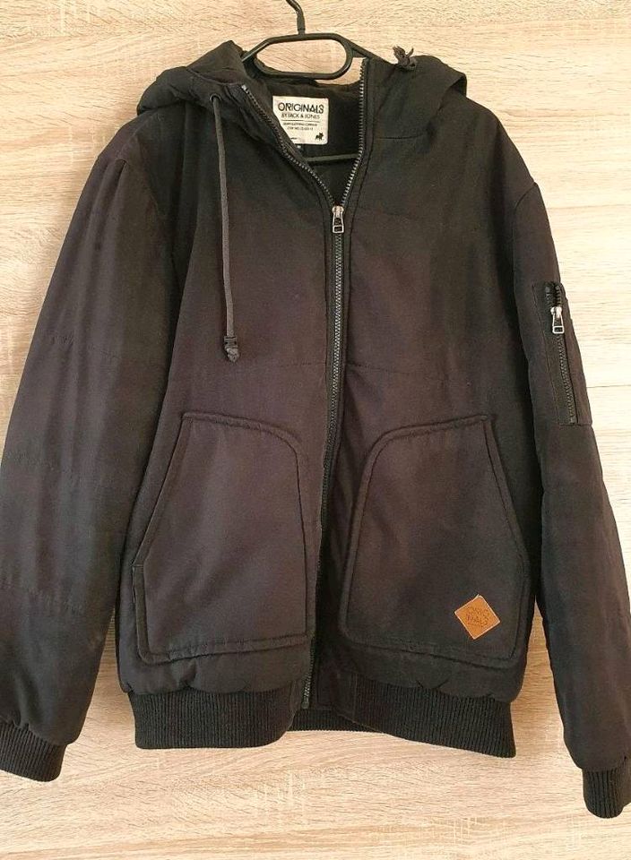 Jack & Jones Jacke Gr.M in Strahlungen