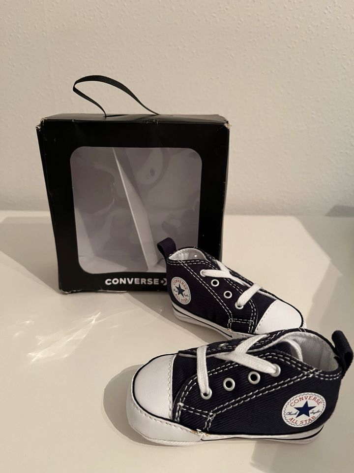 Baby Schuhe Converse Größe 17 NEU ungetragen in Lennestadt