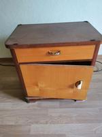 Nachttisch Beistelltisch Schlafzimmer Schrank Vintage Retro DDR Sachsen-Anhalt - Lützen Vorschau