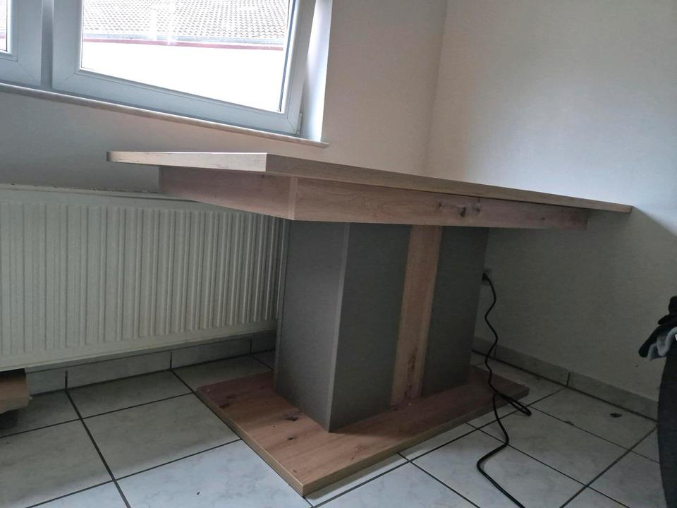 Moderner Esstisch in Braun/Grau – 180x90 cm – Top Zustand in Kürten