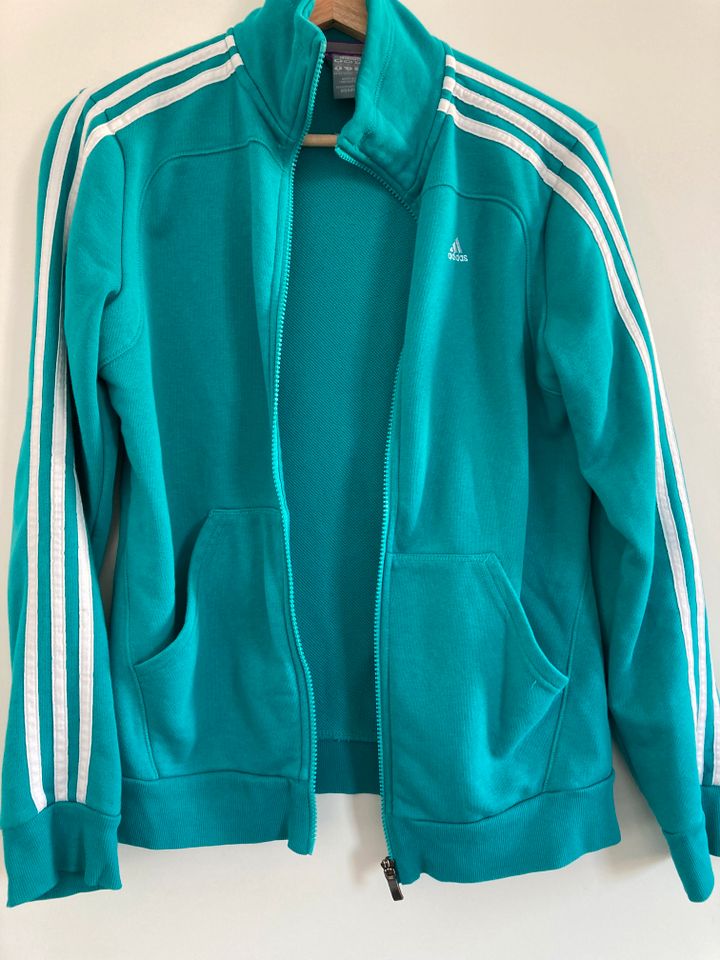 Türkise Adidas Sportjacke in Ludwigshafen