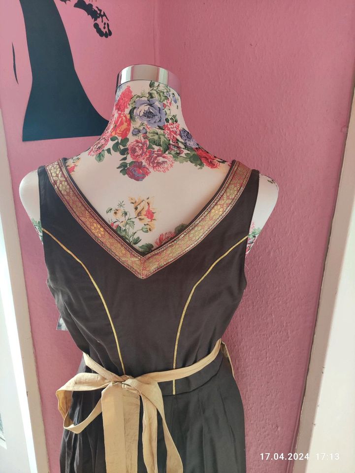 Neu etikett Dirndl marjo braun gold 40 in Bietigheim-Bissingen