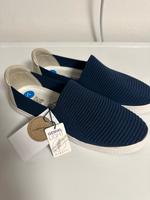 Bugatti 39 blaue Slipper Schuhe Damen NEU Sommer Baden-Württemberg - Aidlingen Vorschau