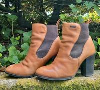 Superdry Stiefeletten Gr. 38 braun Frankfurt am Main - Seckbach Vorschau