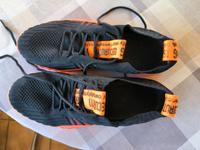 ultra leichte Sneaker Gr.39 schwarz/orange neuwertig Hessen - Wolfhagen  Vorschau