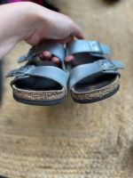 birkenstock in silber ( gut) Nordrhein-Westfalen - Krefeld Vorschau