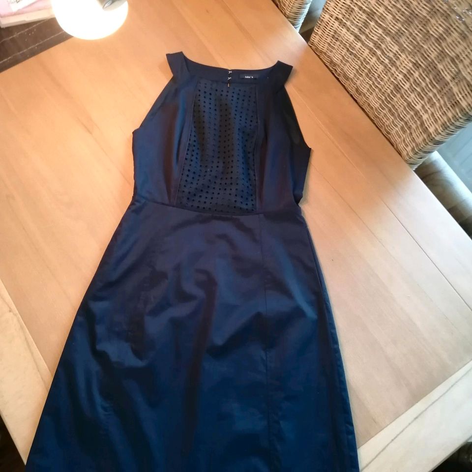Jakes Kleid Sommerkleid beuwertig Gr.38 in Freigericht