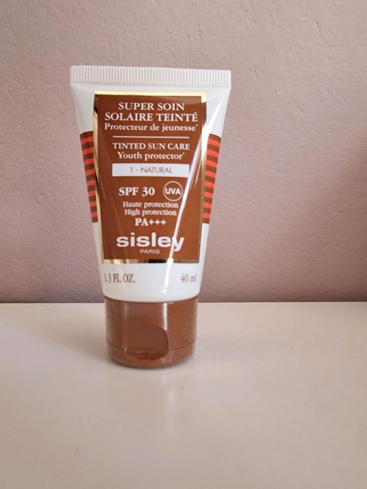 Sisley super soin solaire teinte sun care SPF30 Sonnencreme neu in Berlin