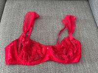 Hunkemöller roter BH mit Tüll und Spitze Gr. 80 B Nordrhein-Westfalen - Lüdenscheid Vorschau